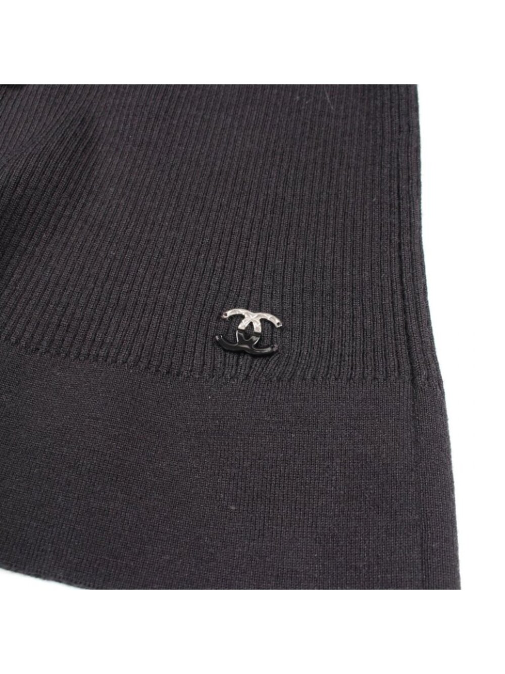 Chanel Knit CC Logo Ribbon Rib Wool Sweater - Picture 8 of 8